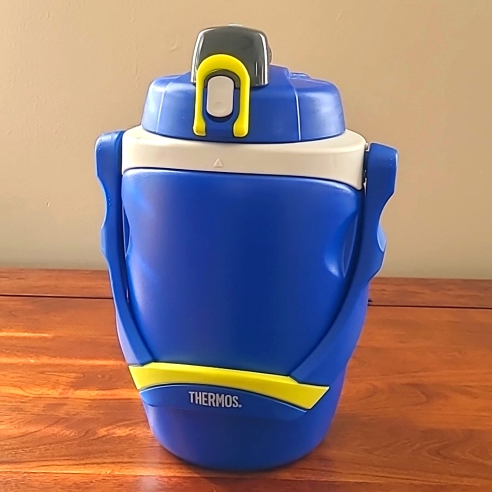 Thermos 64 oz
